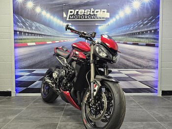 Used Triumph STREET TRIPLE RS 2024 for sale - bike-78876742: Photo