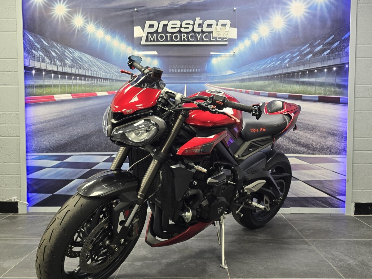 Used Triumph STREET TRIPLE RS 2024 for sale - 78876742: Photo 3