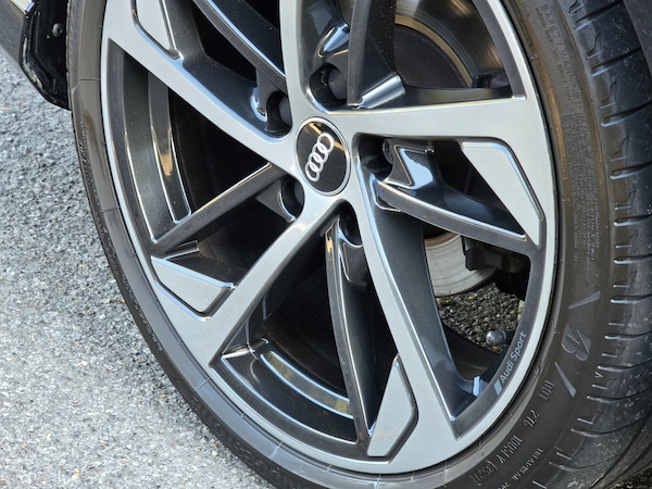 Used Audi A3 2018 for sale - 76309801: Photo 11