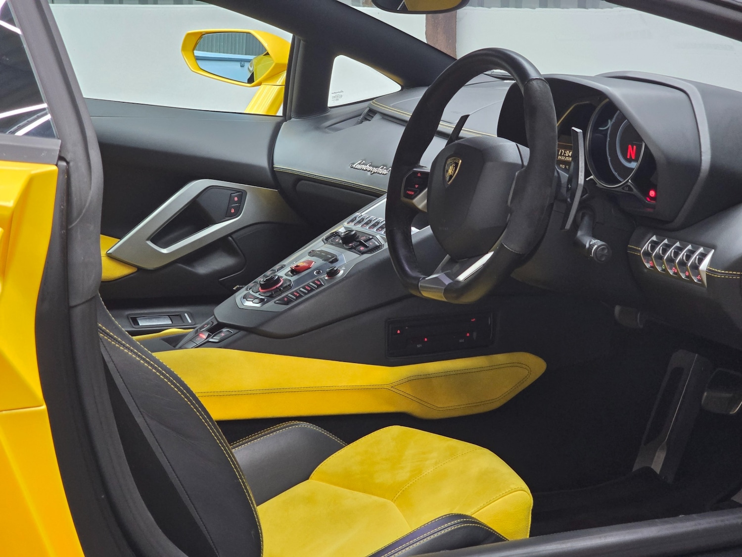 Used Lamborghini Aventador 2013 for sale - 77438626: Photo 17