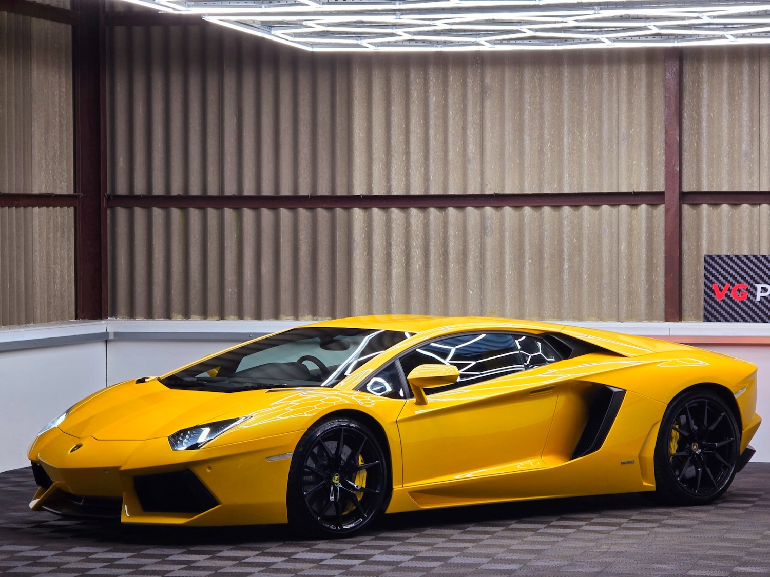 Used Lamborghini Aventador 2013 for sale - 77438626: Photo 2
