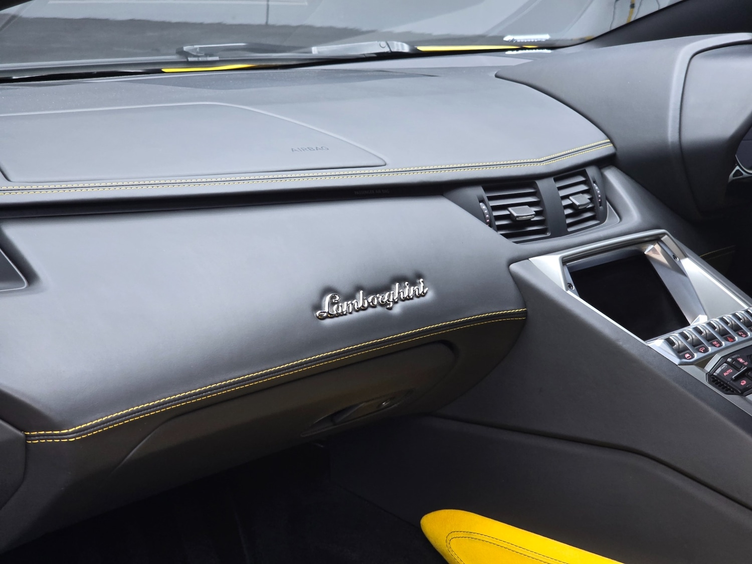 Used Lamborghini Aventador 2013 for sale - 77438626: Photo 22