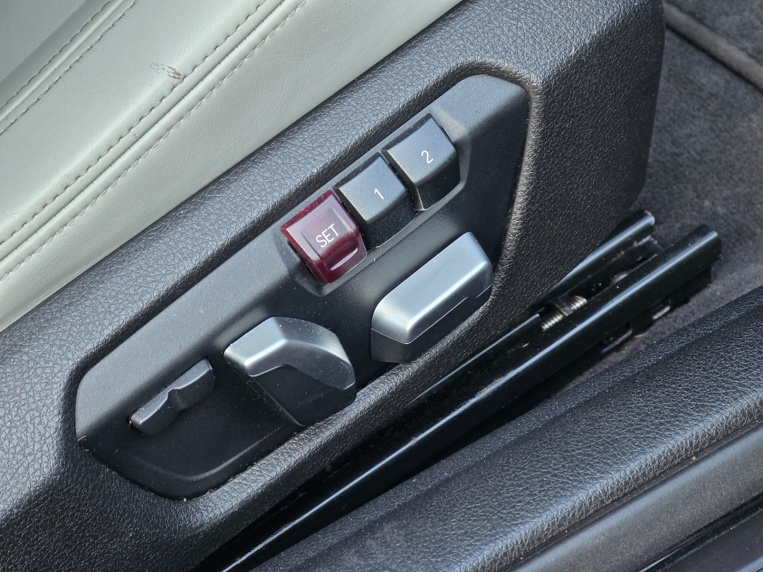 Vehicle 28