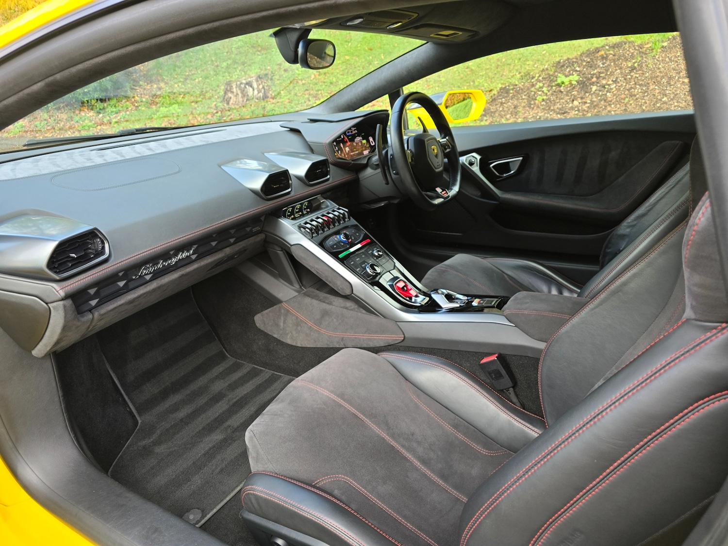 Used Lamborghini Huracan 2014 for sale - 76571382: Photo 14