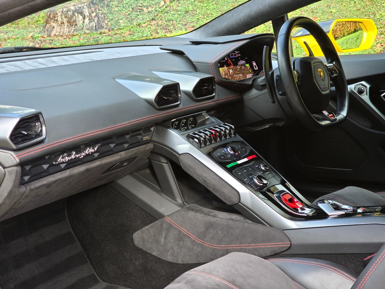 Used Lamborghini Huracan 2014 for sale - 76571382: Photo 15