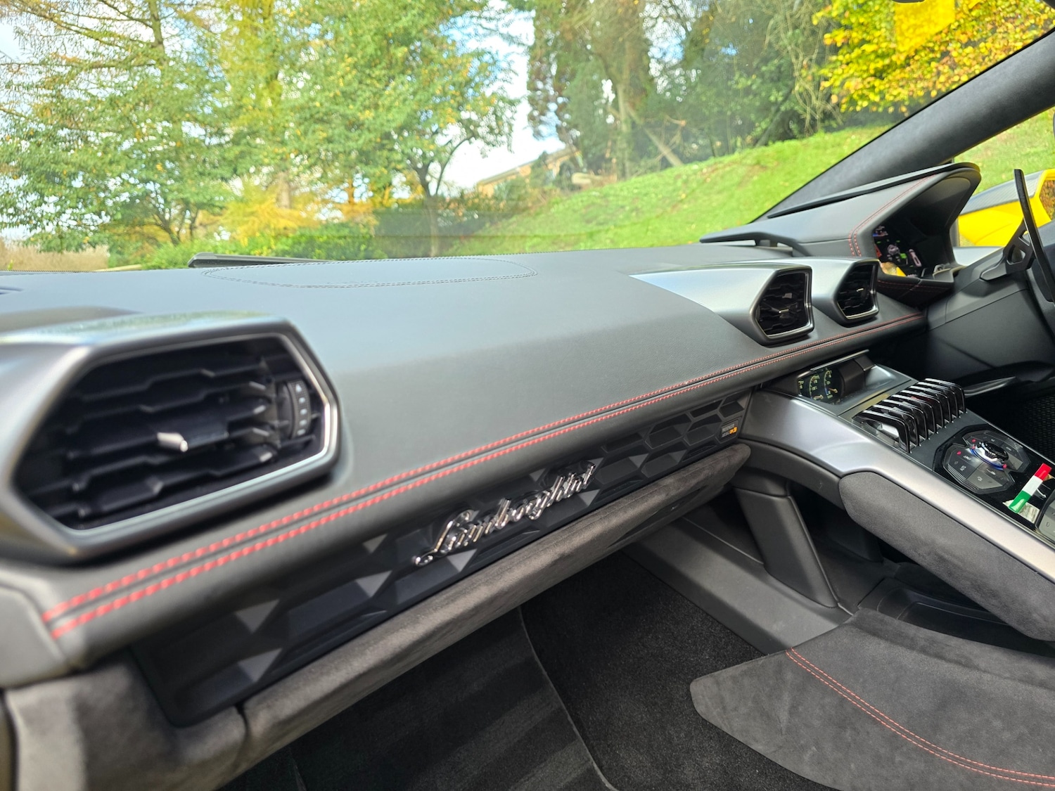 Used Lamborghini Huracan 2014 for sale - 76571382: Photo 26