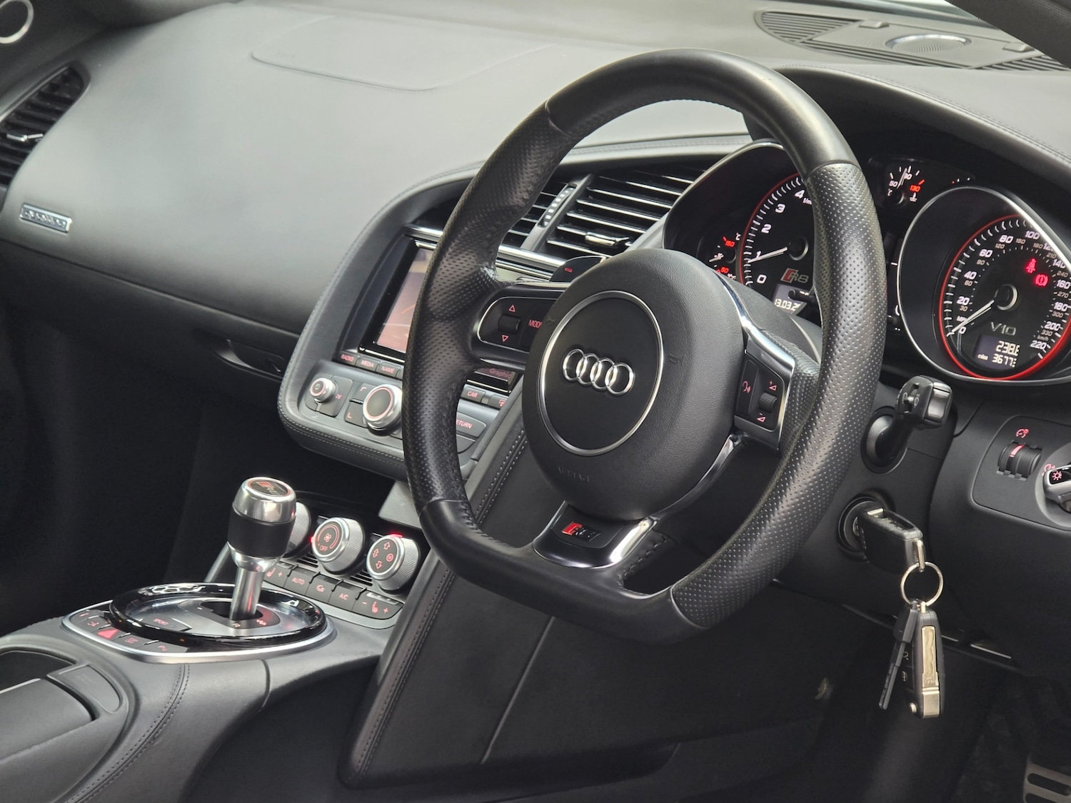 Used Audi R8 2014 for sale - 77881426: Photo 14