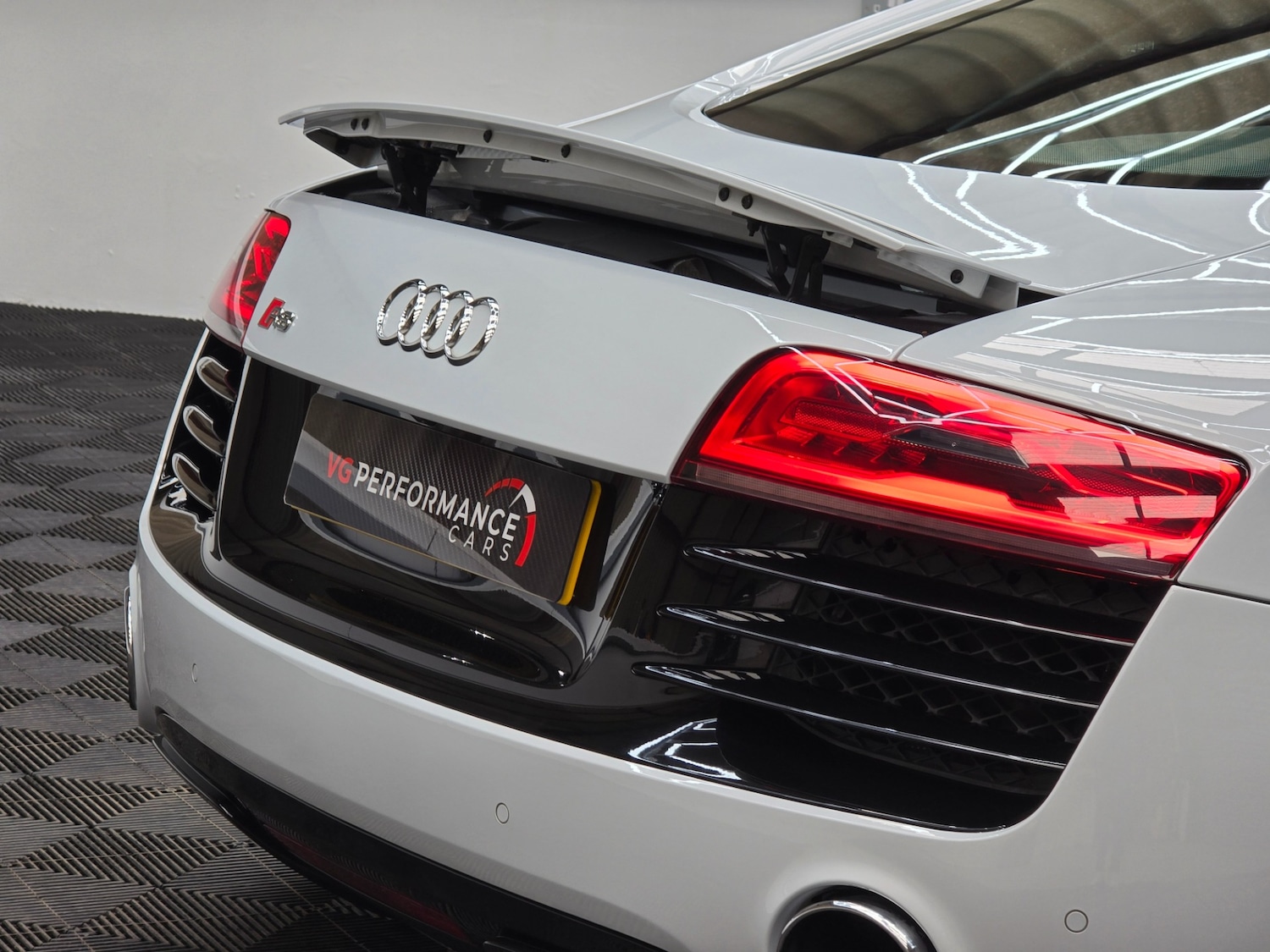 Used Audi R8 2014 for sale - 77881426: Photo 6