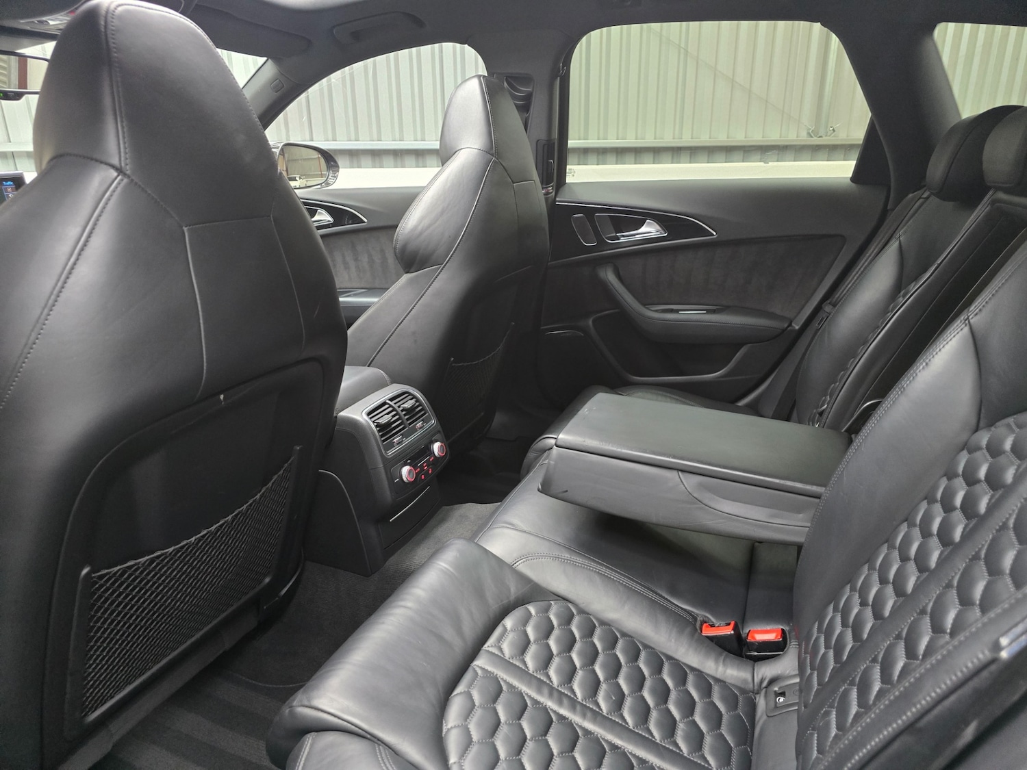 Used Audi RS6 2016 for sale - 78041893: Photo 20