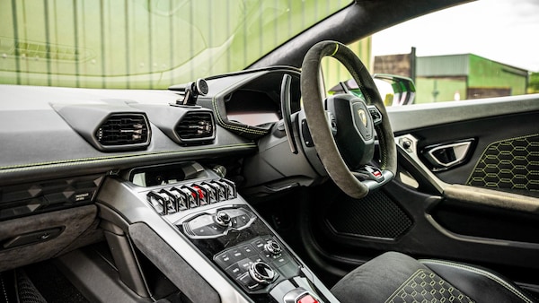 Used Lamborghini Huracan 2016 for sale - 75005606: Photo 16
