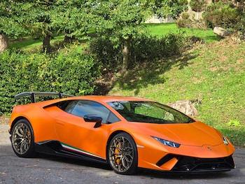 2018 (18) - LP 640-4 Performante 2dr 1 OF 199 FINISHED IN THIS COLOUR