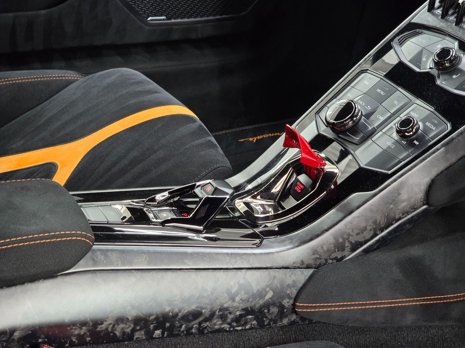 Used Lamborghini Huracan 2018 for sale - 76401112: Photo 24