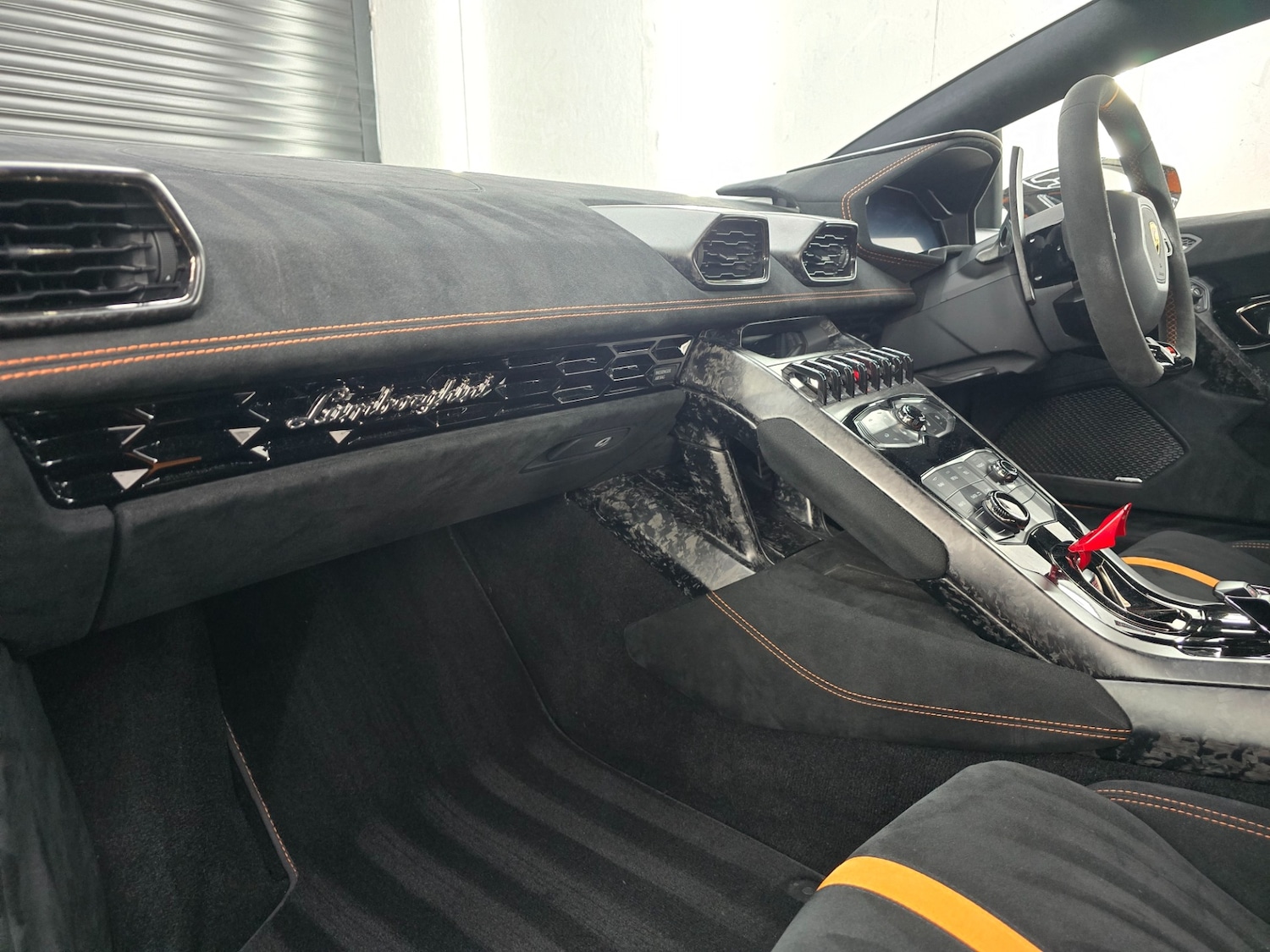 Used Lamborghini Huracan 2018 for sale - 76401112: Photo 28