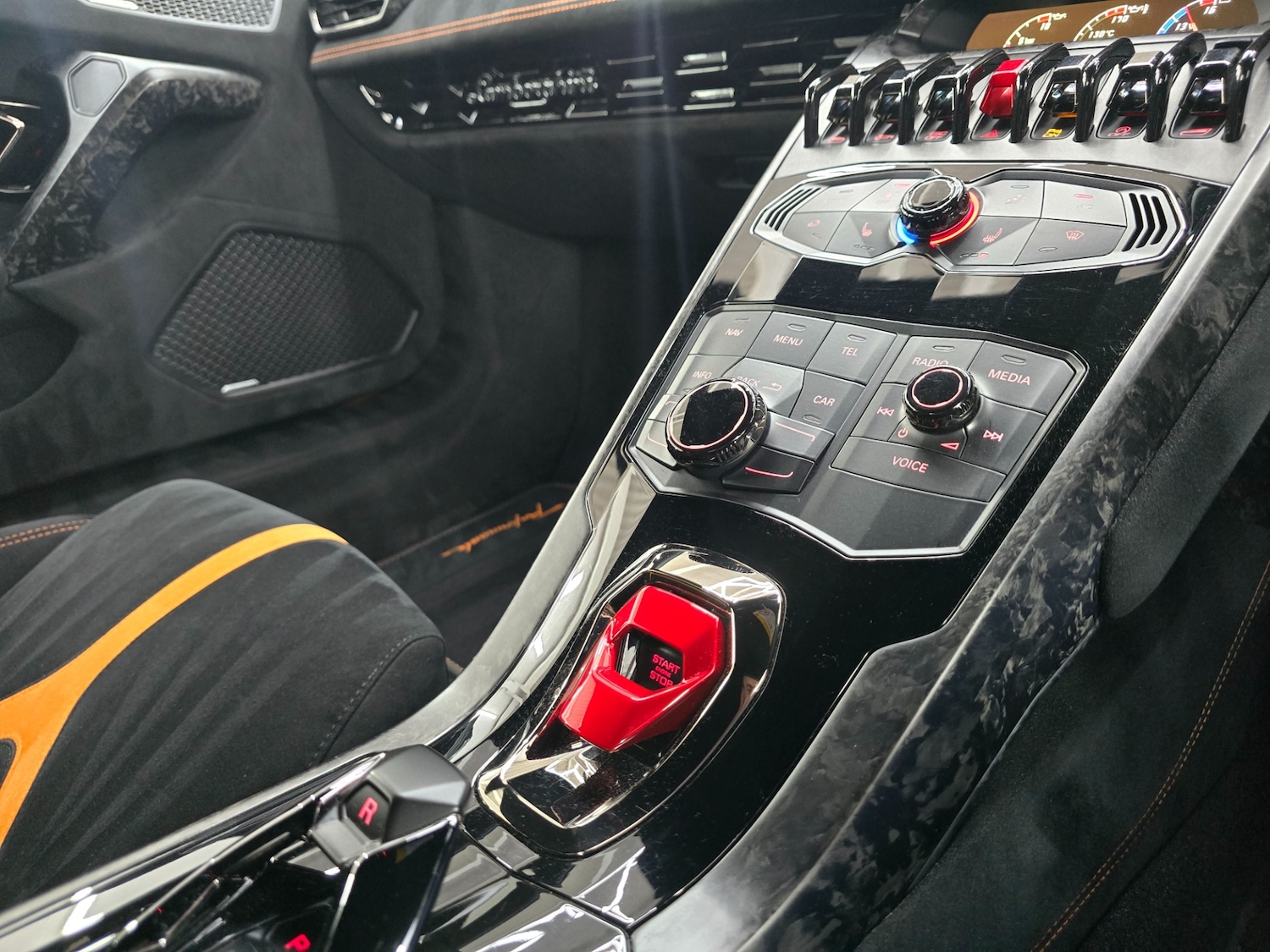 Used Lamborghini Huracan 2018 for sale - 76401112: Photo 37