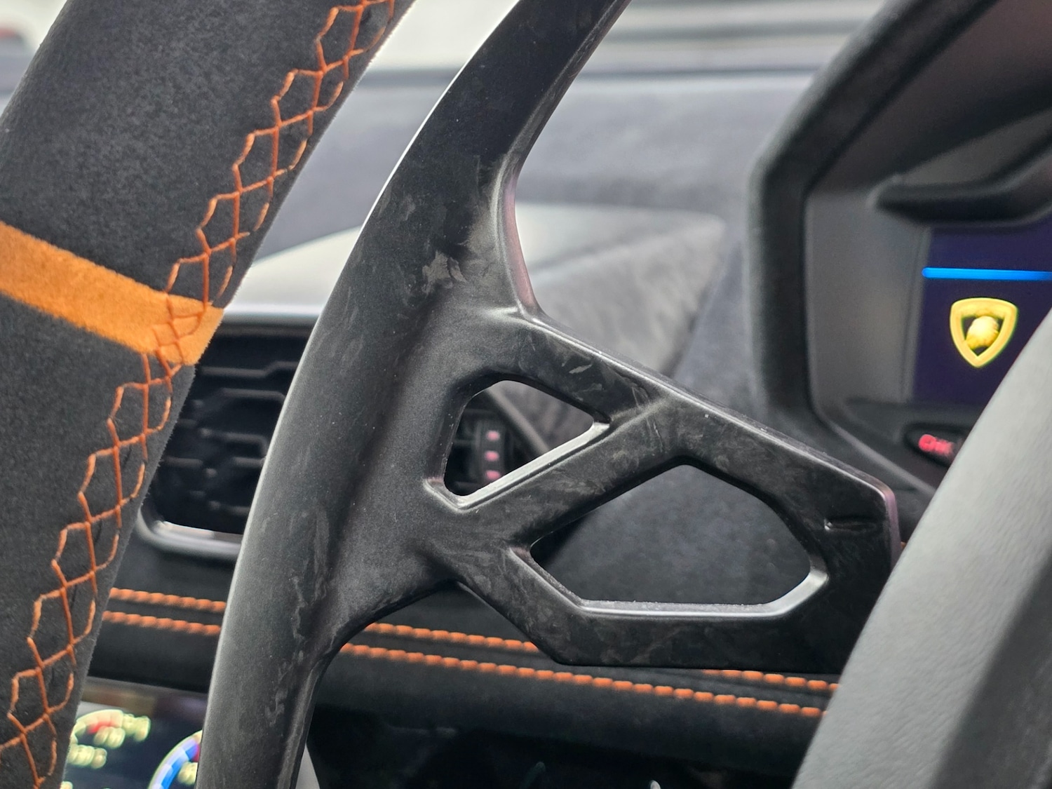 Used Lamborghini Huracan 2018 for sale - 76401112: Photo 40