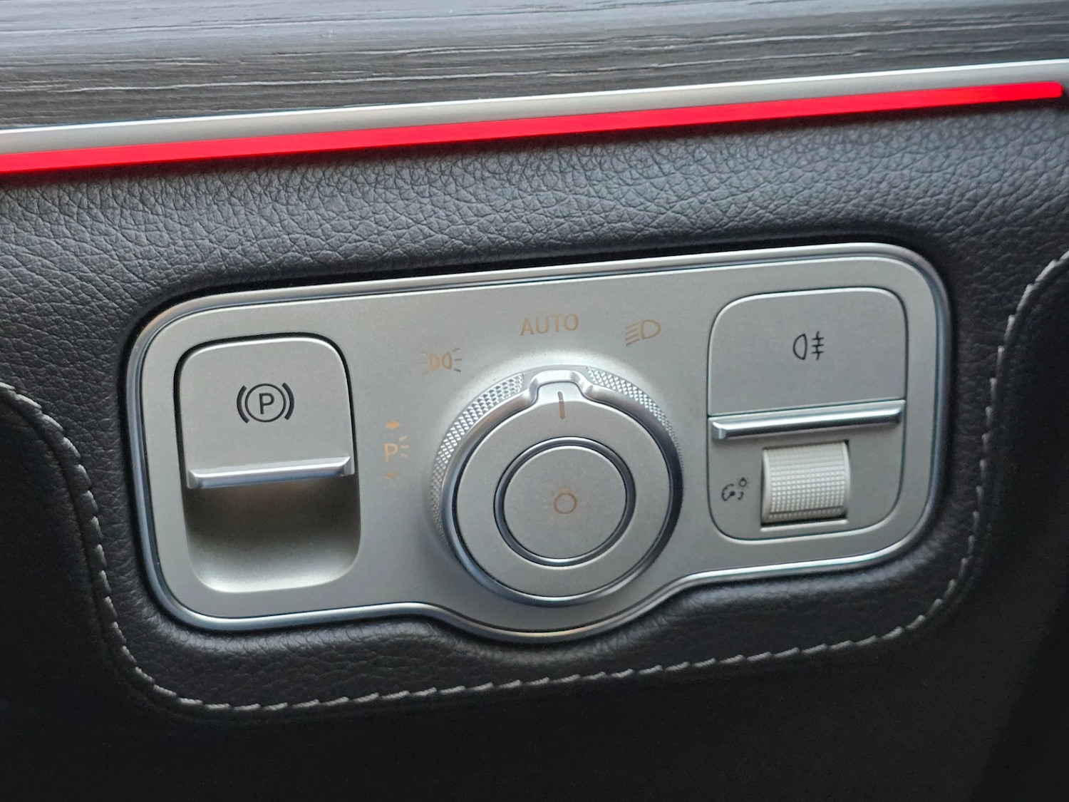 Used Mercedes-Benz GLE 2023 for sale - 76401194: Photo 37