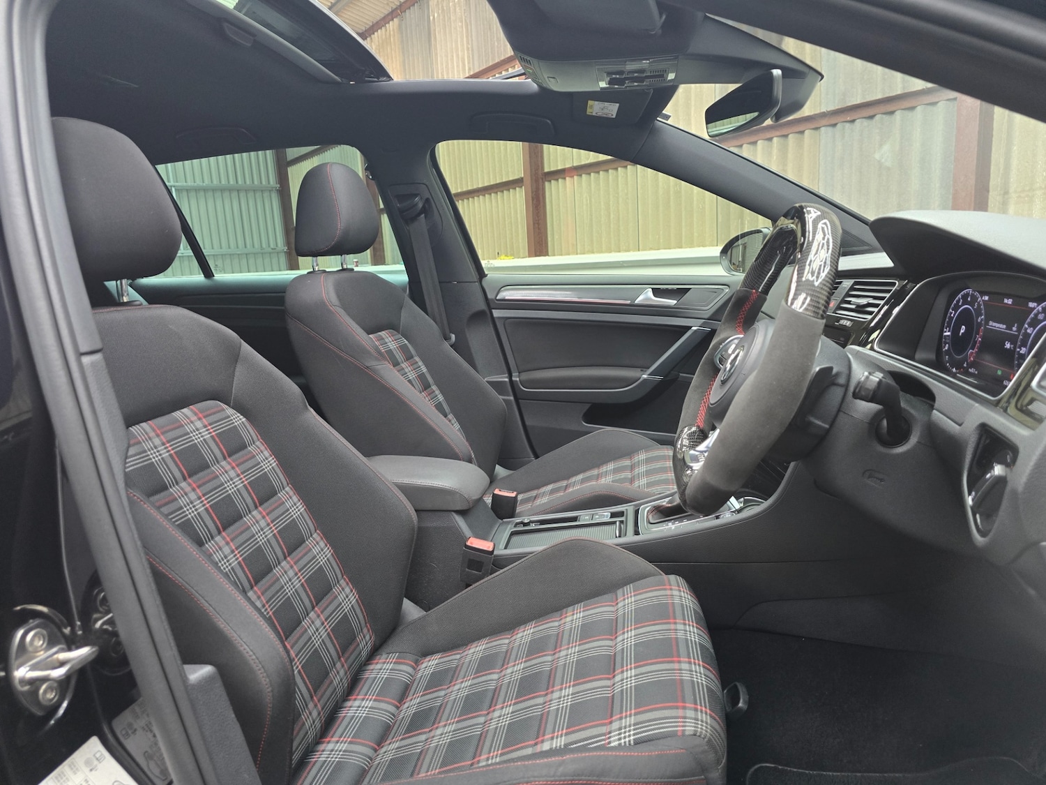 Used Volkswagen Golf 2019 for sale - 77805425: Photo 14