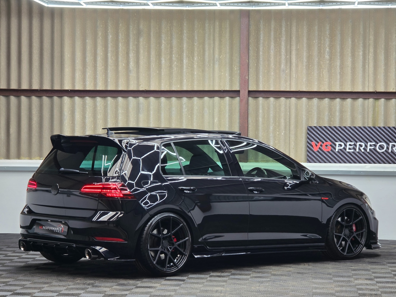 Used Volkswagen Golf 2019 for sale - 77805425: Photo 3