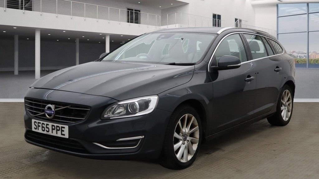 Used Volvo V60 2016 for sale - 76655312: Photo 3