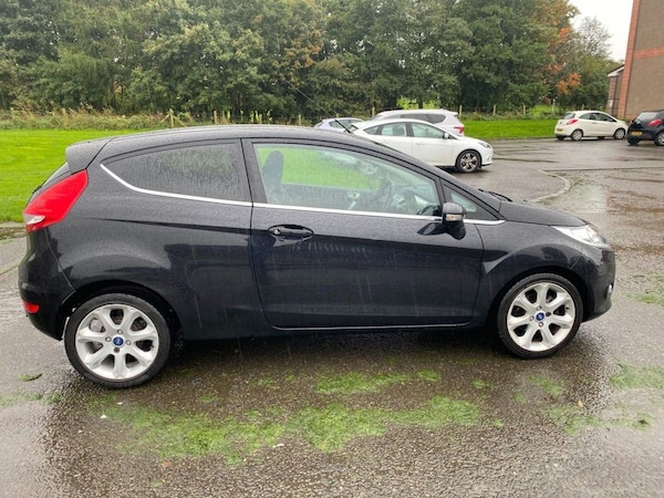 Used Ford Fiesta 2011 for sale - 76147903: Photo 6