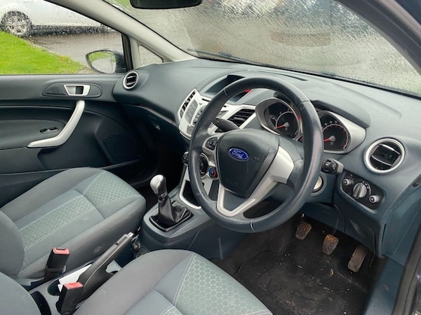 Used Ford Fiesta 2011 for sale - 76147903: Photo 8