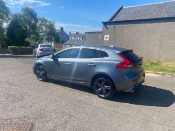 Used Volvo V40 2019 for sale - 74528884: Photo