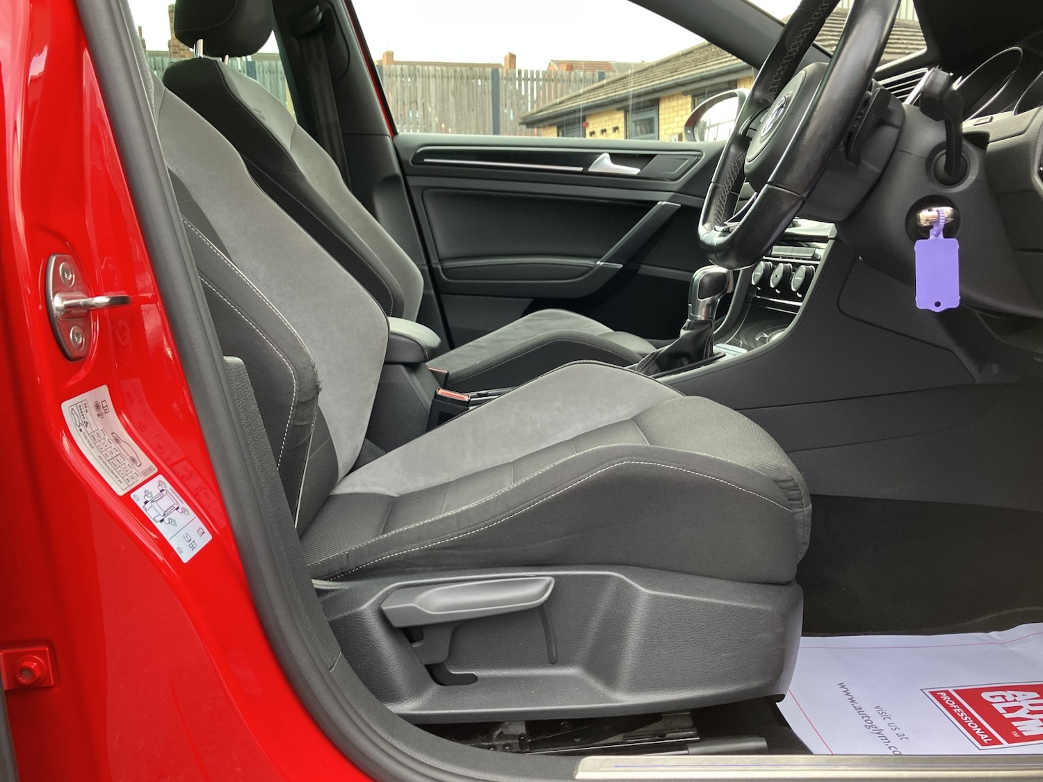 Used Volkswagen Golf 2016 for sale - 76149209: Photo 8