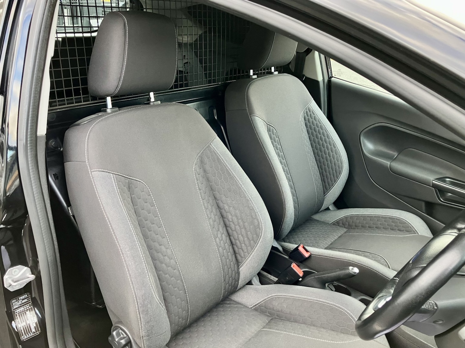 Used Ford Fiesta 2016 for sale - 76963334: Photo 24