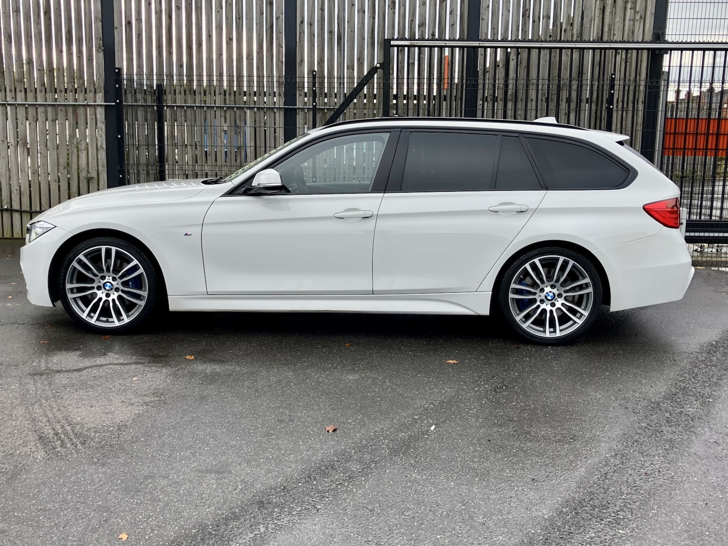 Used BMW 3 Series 2015 for sale - 76070434: Photo 10