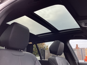 Used BMW 3 Series 2015 for sale - 76070434: Photo