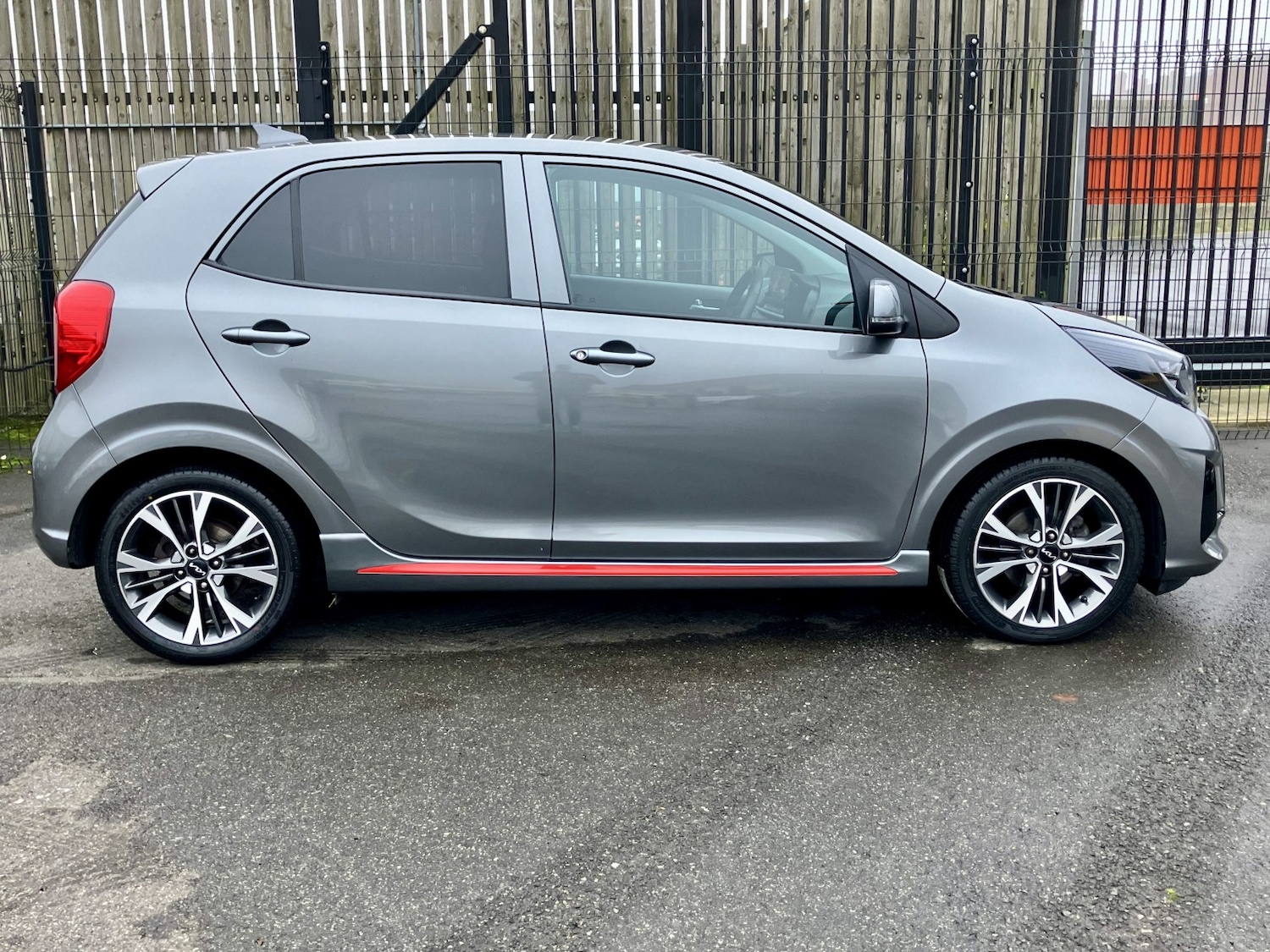 Used Kia Picanto 2023 for sale - 76649802: Photo 8