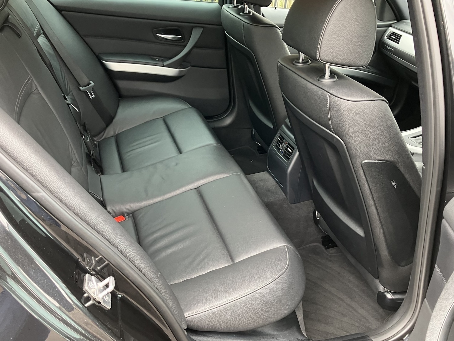 Used BMW 3 Series 2011 for sale - 77508486: Photo 16