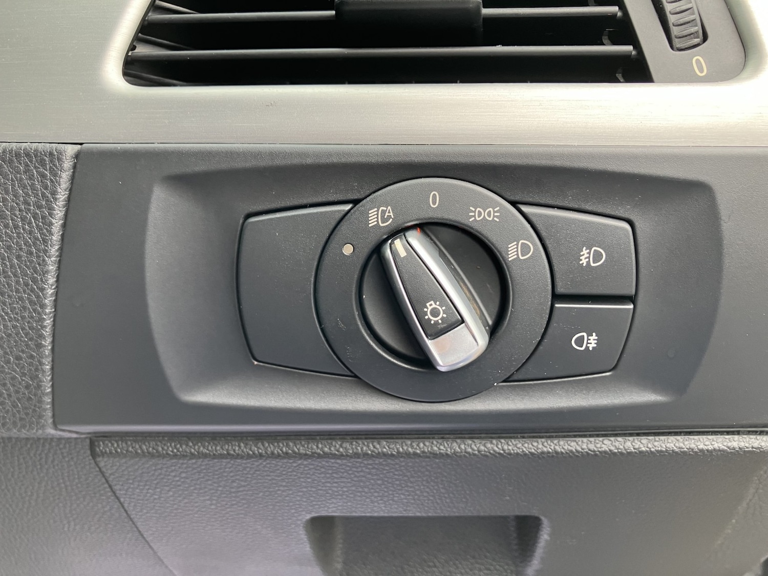 Used BMW 3 Series 2011 for sale - 77508486: Photo 19