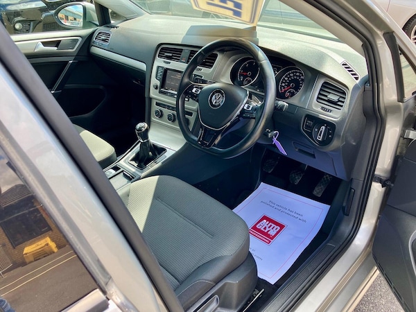 Used Volkswagen Golf 2014 for sale - 75266630: Photo 2