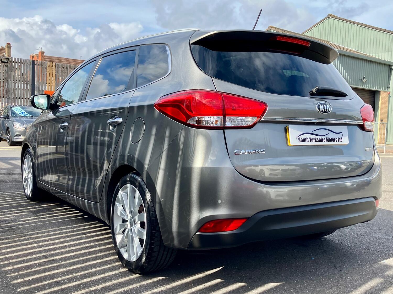 Used Kia Carens 2015 for sale - 75723469: Photo 12