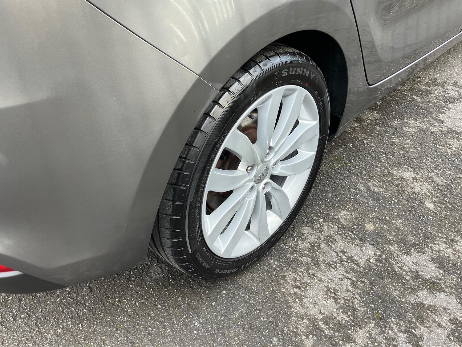 Used Kia Carens 2015 for sale - 75723469: Photo 17