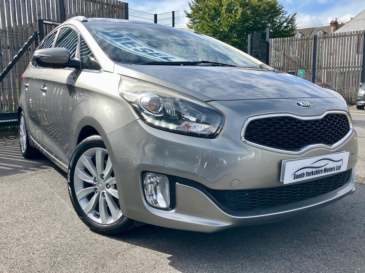 Used Kia Carens 2015 for sale - 75723469: Photo 2