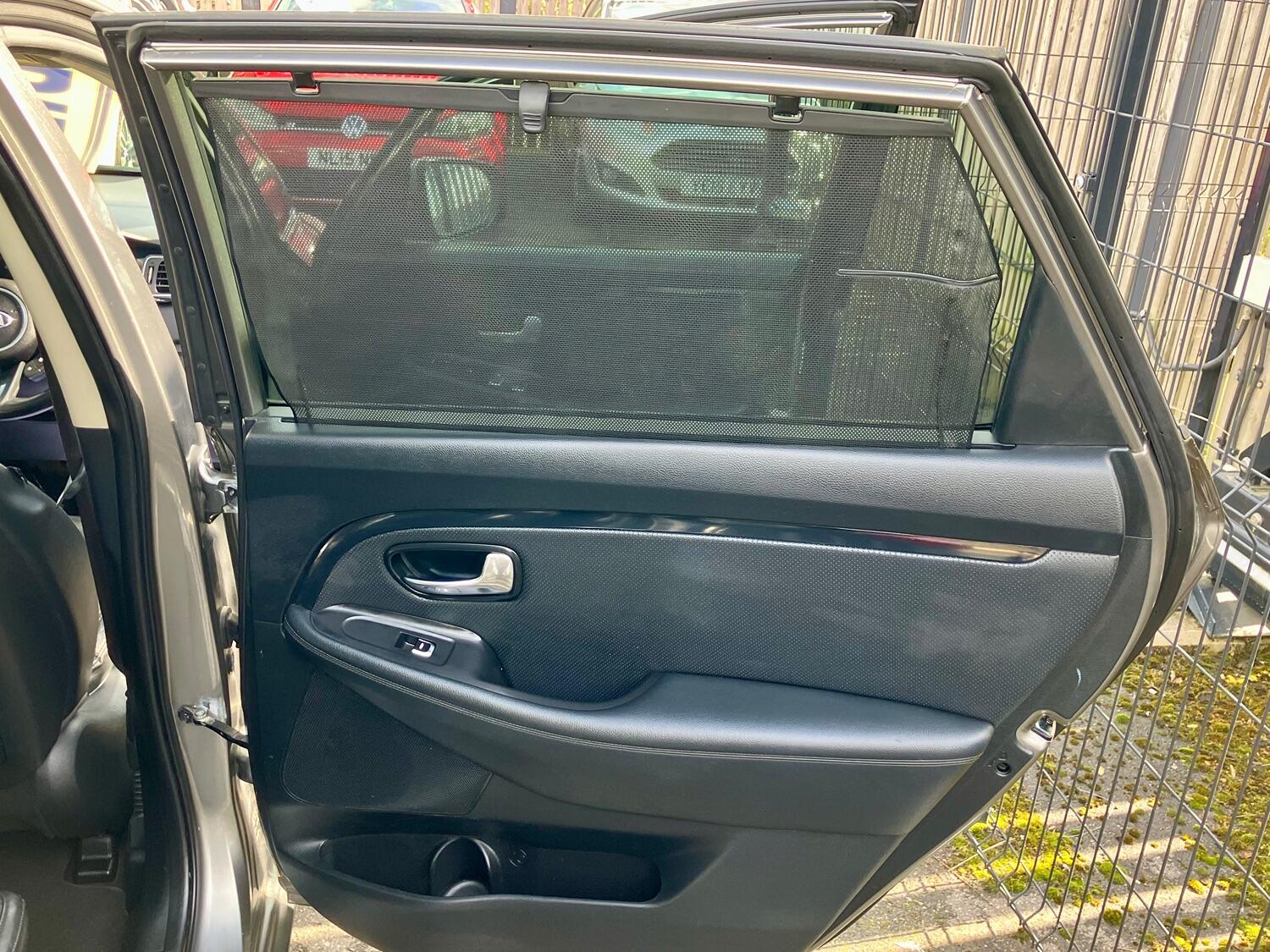 Used Kia Carens 2015 for sale - 75723469: Photo 24