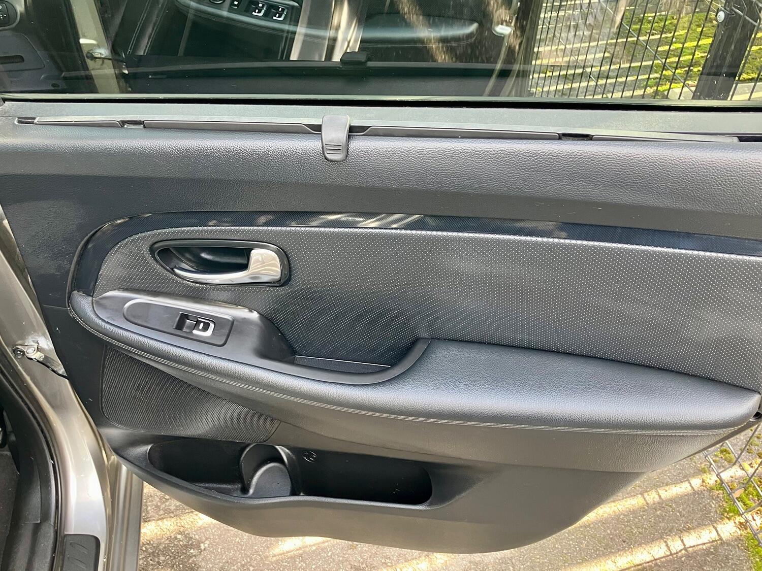 Used Kia Carens 2015 for sale - 75723469: Photo 25