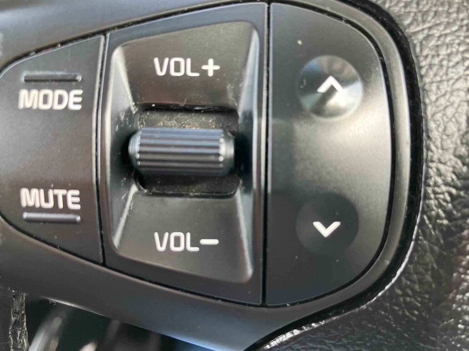 Used Kia Carens 2015 for sale - 75723469: Photo 32