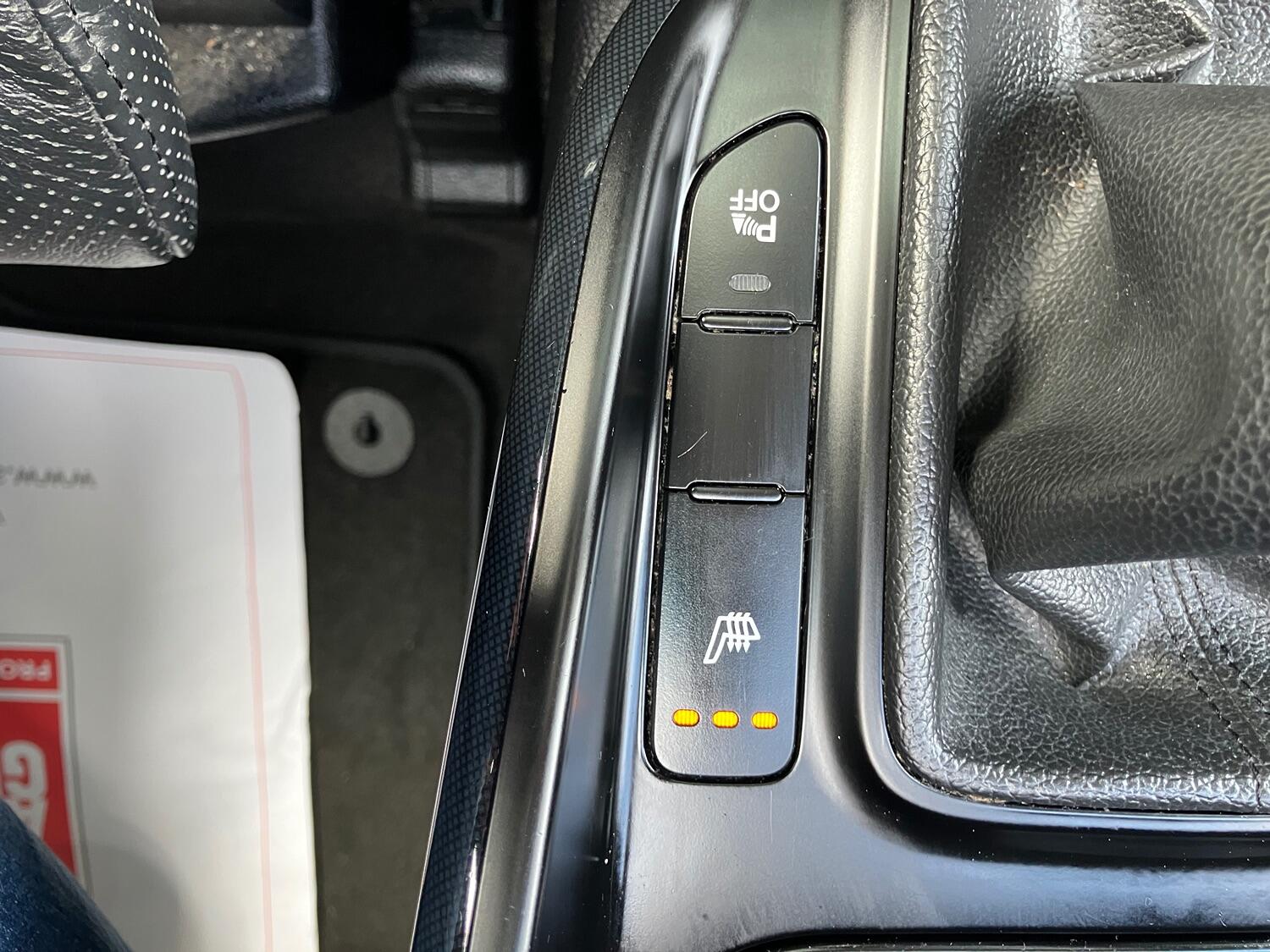 Used Kia Carens 2015 for sale - 75723469: Photo 35