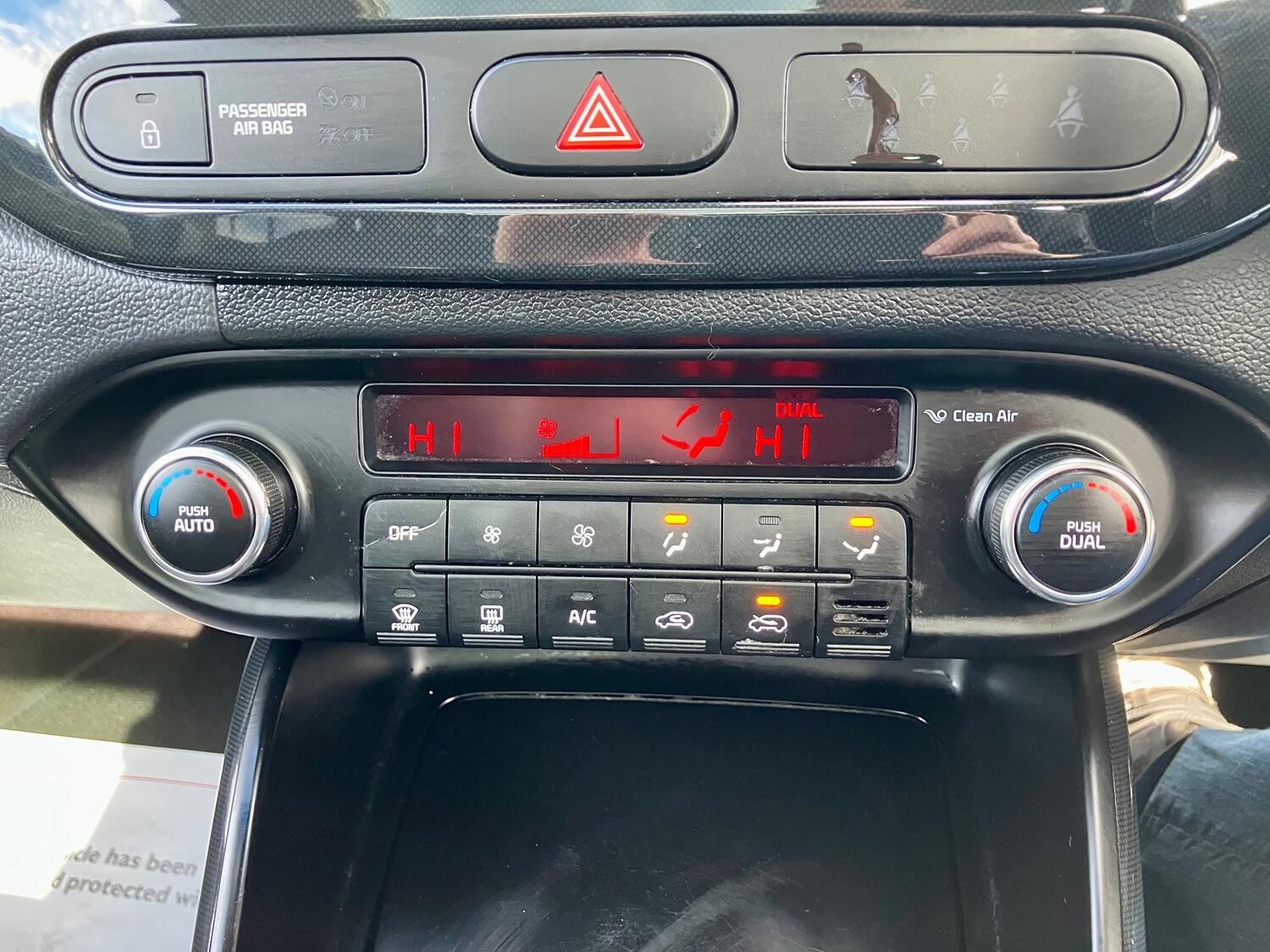 Used Kia Carens 2015 for sale - 75723469: Photo 38