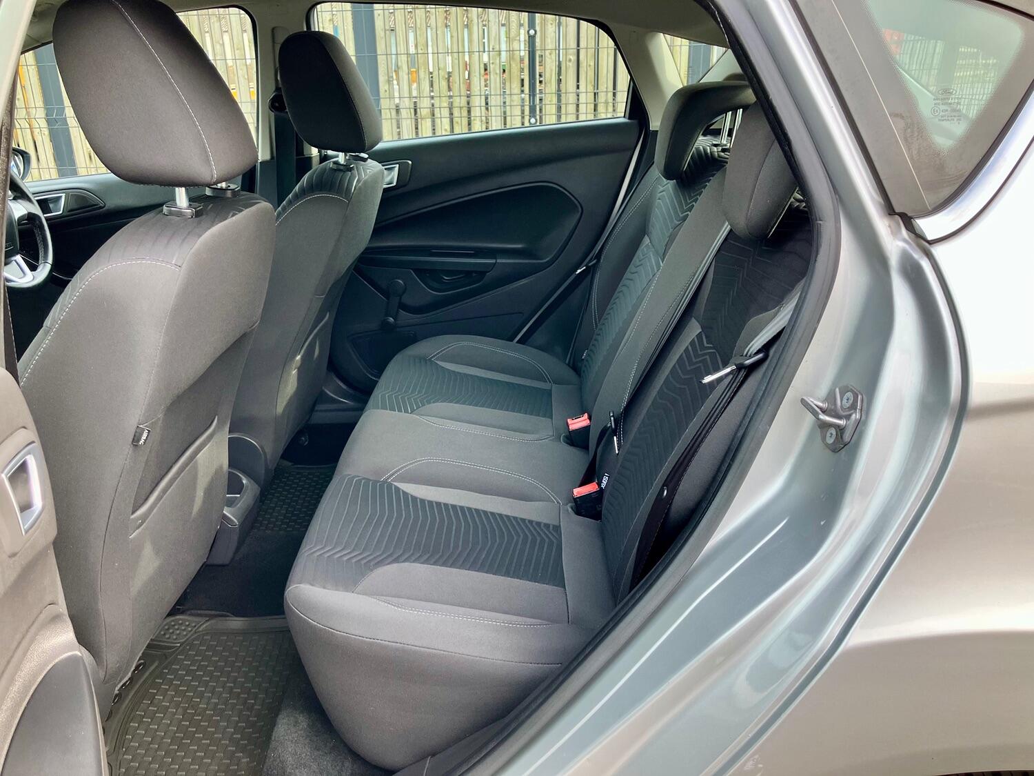 Used Ford Fiesta 2015 for sale - 76794049: Photo 11