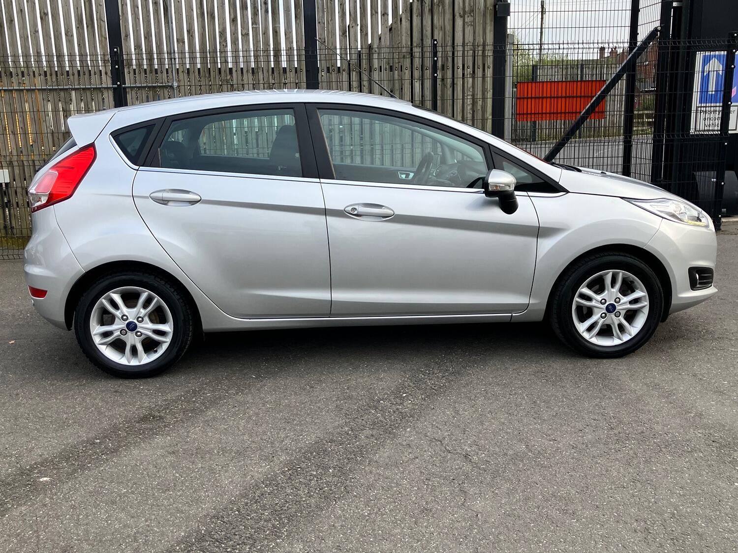 Used Ford Fiesta 2015 for sale - 76794049: Photo 14