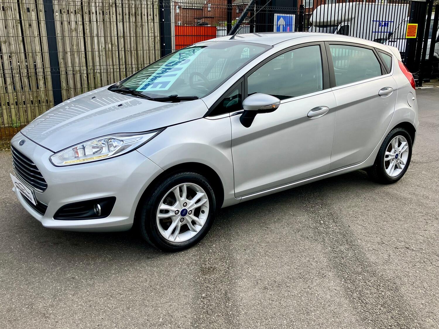 Used Ford Fiesta 2015 for sale - 76794049: Photo 16