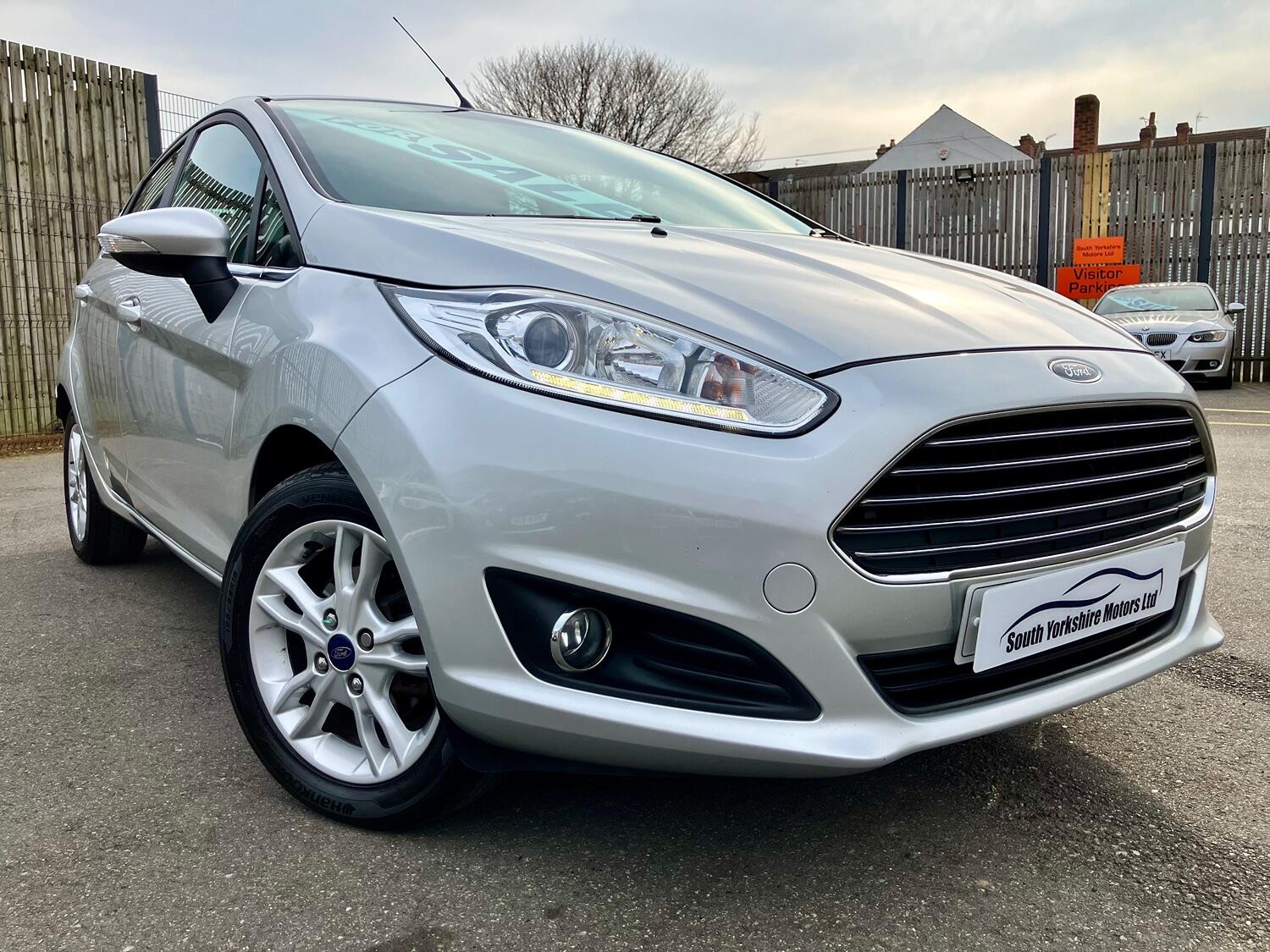 Used Ford Fiesta 2015 for sale - 76794049: Photo 2