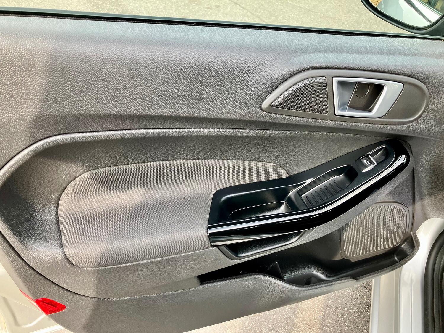 Used Ford Fiesta 2015 for sale - 76794049: Photo 27