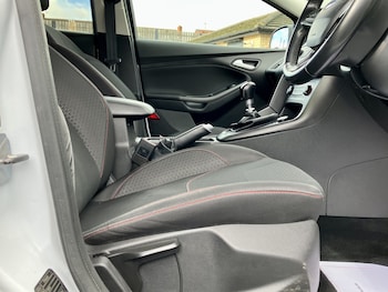 Used Ford Focus 2015 for sale - 77578422: Photo