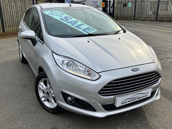 Used Ford Fiesta 2015 for sale - 74185210: Photo 1