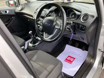 Used Ford Fiesta 2015 for sale - 74185210: Photo